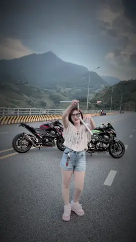 Ngoan . Xinh, yêu của ảnh lkk