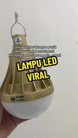🔥 Lampu LED Rechargeable Viral! 🔥 ⚡ Jimat tenaga, terang gila! 💡 Ada hook – senang gantung kat mana-mana! 🔋 Boleh caj & guna masa blackout! 👉 Wajib ada kat rumah, kedai, camping semua boleh pakai #lampuviral #lampu #lampuled #lampuledmurah #lampuledviral 