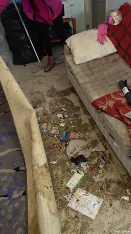 Modern sofa cleaning🥹#cleaninghouse #cleaning #trending #cleaningvideo #cleaningtiktok 