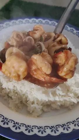 #กระเพราทะเลพิเศษกุ้งเด้งๆหมึงเด้งๆเลยคราๆ