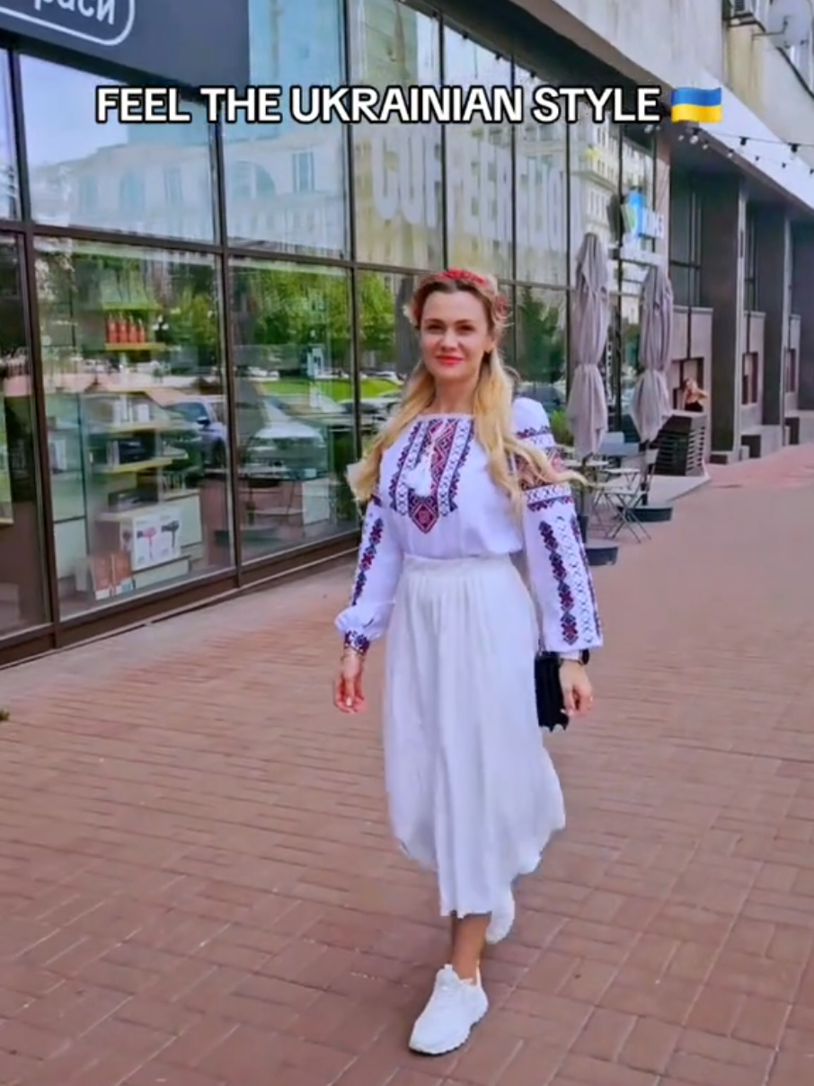 #FeelTheUkrainianStyle #ВідчуйУкраїнськийСтиль #UkrainianVibes #Вишиванка #УкраїнськаКраса 