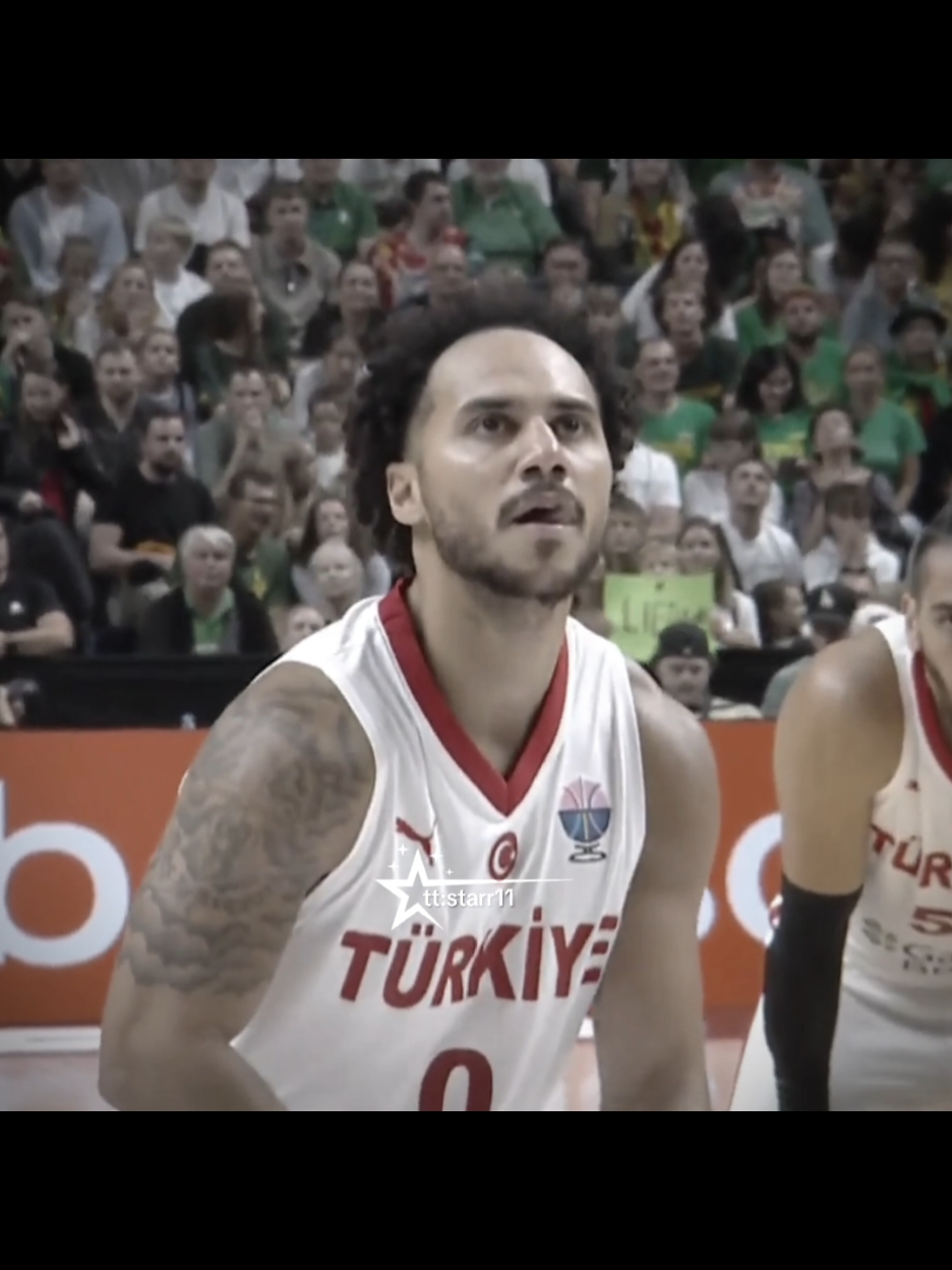 Aktiflik için atıyorum idare edin kısa oldu #shanelarkin #türkiye #millitakım #basketbol #fyp 