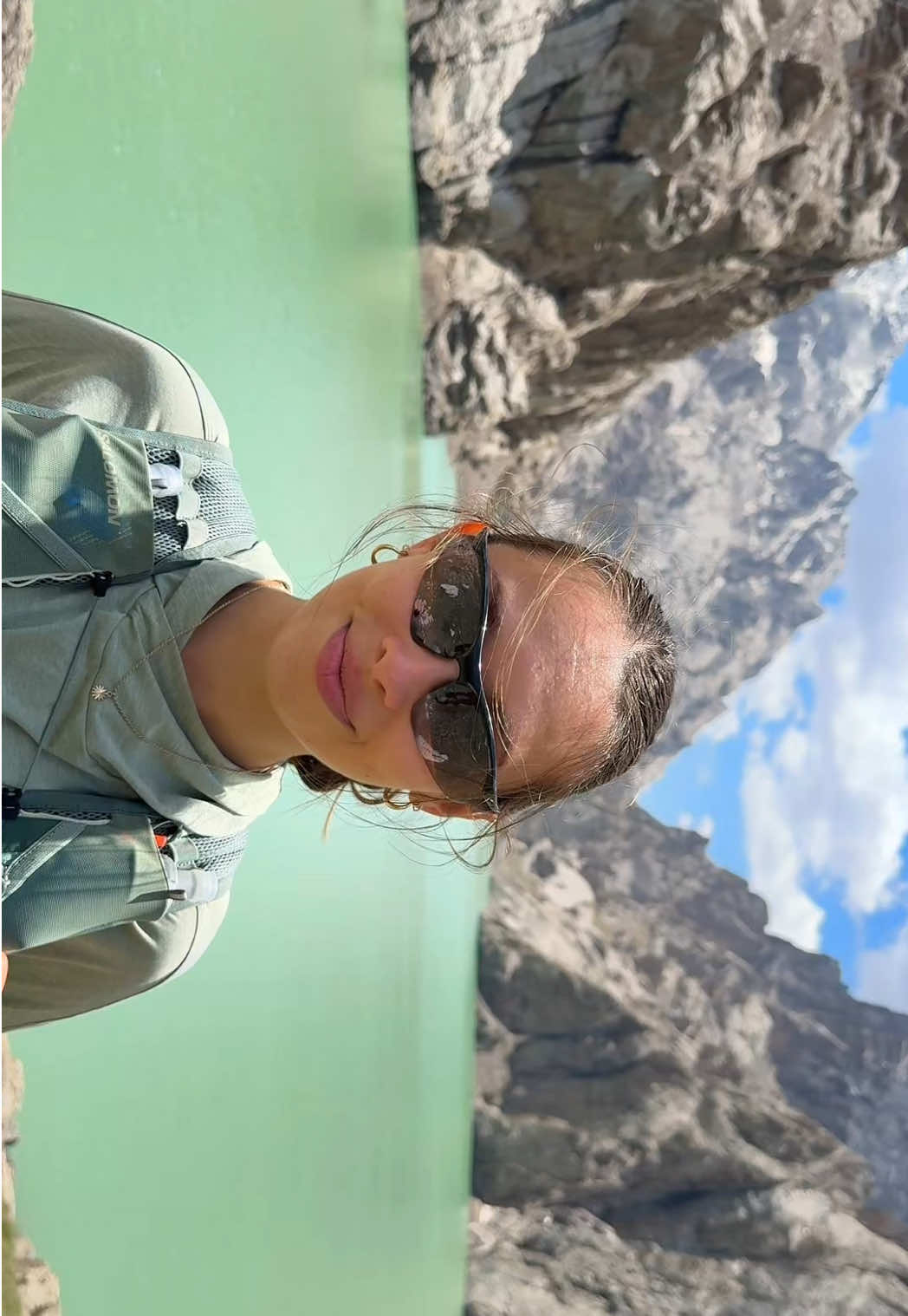 pov you make it to Kyrgyzstan ❤️🇰🇬 #hikinggirls #kyrgyzstan #hikingootd #hikingoutfit 
