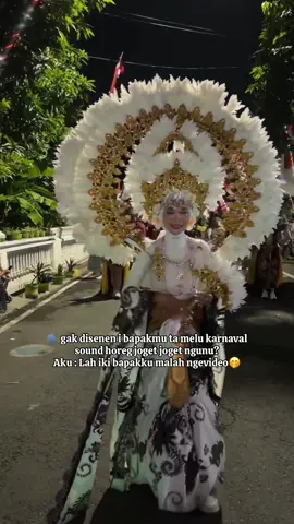 Bapakku loss penting gak mendem😂✌🏻 #karnaval #karnavalsidoarjo #sidoarjo #kostumkarnaval #CapCut 