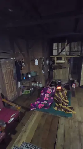 tengah malam Jumat Kliwon saat tidur nyenyak di dapur Kampung pinggir kuburan