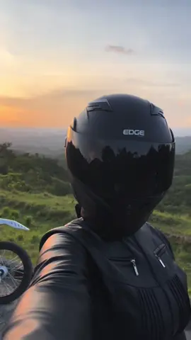 #contenido #viralvideos #paisaje #mujerenmoto #motorcycle 
