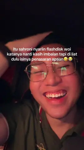 Takutnya video video yang di inginkan itu isi flashdisknya 🤣🤣 #fyp #uyakuya 