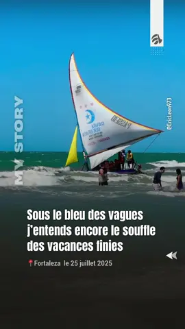 Ces images racontent une parenthèse de vacances à Fortaleza, au nord-est du Brésil. Entre balades au bord de la mer, paysages de sable clair et d’eau bleue éclatante, et moments de détente à savourer une eau de coco glacée, chaque instant garde la fraîcheur des souvenirs d’été. Fortaleza, c’est aussi une ambiance conviviale, des petits voiliers de pêche qui colorent l’horizon et des lieux paisibles pour se reposer, partager un repas ou simplement se laisser bercer par les vagues. Plus qu’un voyage, c’est une invitation à ralentir, profiter de la simplicité et ressentir la beauté du pays au rythme de la mer. Ces images en sont l’écho, empreint d’une douce nostalgie. #Fortaleza #VoyageBresil #VacancesPlage #MerBleue #eaudecocorafraîchissante 