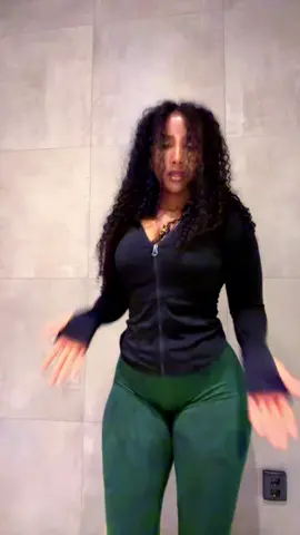 Rent free ayey mada ika deganthy #somalitiktok #somalilandtiktok #viral_video #kaalayiladheel @maslax.mideeye111