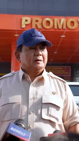 #SahabatBahari, Presiden RI Prabowo menegaskan komitmennya untuk tidak akan pernah mundur menghadapi mafia dan koruptor. Beliau menekankan, pemerintah hadir untuk membela rakyat, menegakkan hukum, dan menjaga hak warga dalam menyampaikan pendapat secara damai. Mari kita dukung langkah bersama ini demi keadilan, keberlanjutan pembangunan, dan masa depan Indonesia yang lebih baik 🇮🇩 #PanganBiru #2025KKPRiseTogether #EkonomiBiruUntukIndonesiaEmas #SaktiWahyuTrenggono 