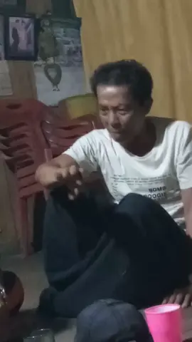 cerite jime owam  satu kon baresan nyak tioh kde² jge jime owam sai ngonah video aje lucuuu🤣🤣🤣🤣
