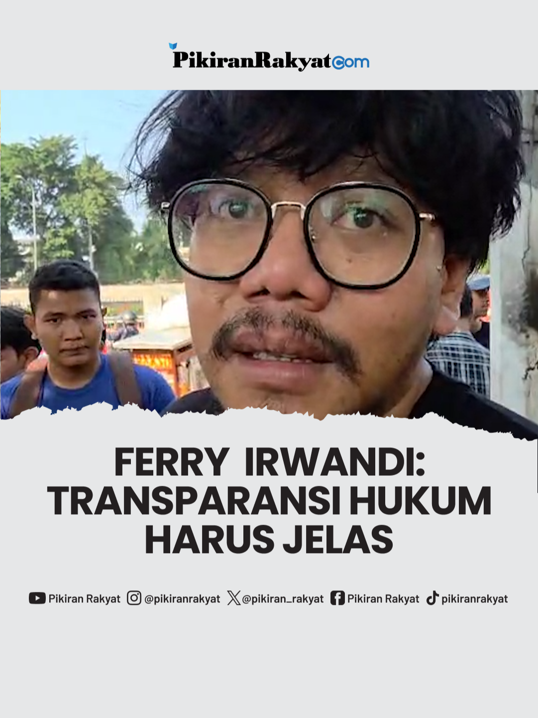 Ferry Irwandi mengungkapkan kekhawatirannya terhadap kondisi Indonesia saat ini, yang menurutnya harus dijaga dan terus disuarakan. Menanggapi pernyataan yang telah disampaikan oleh presiden, ia merasa beberapa tuntutan dari para demonstran masih belum terjawab. 