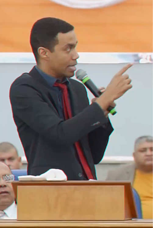 Deus não quer suas desculpas, Ele quer seus frutos! Quem quer obedecer a Deus e chegar onde Ele mandou, não coloca desculpas nos ambientes vivenciados, mas entende que cada tempo de dificuldade tem em si o seu ensino produtivo. #evangelho #biblia #palavra #jhonatancarlos #Palavradedeus 
