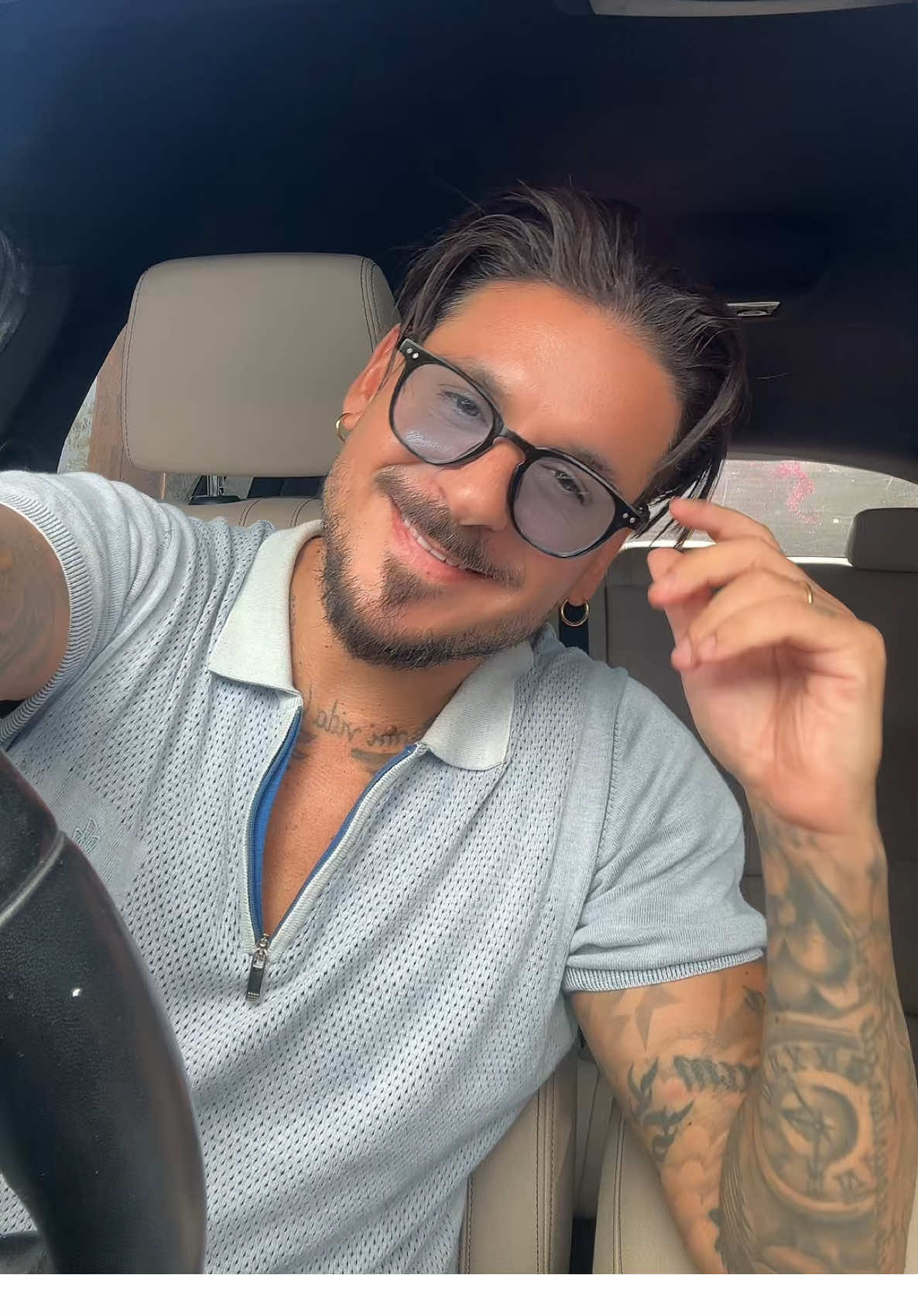 Έχουμε ξεπεράσει τα 1000 βίντεο 😍🥳✌🏻 ! Σας ευχαριστώ μέσα από τη καρδιά μου για την αγάπη και τη στήριξη !  Μαζί Ανεβαίνουμε ! ##teamstan##stan##antipariotis##greekmusic##greeksinger