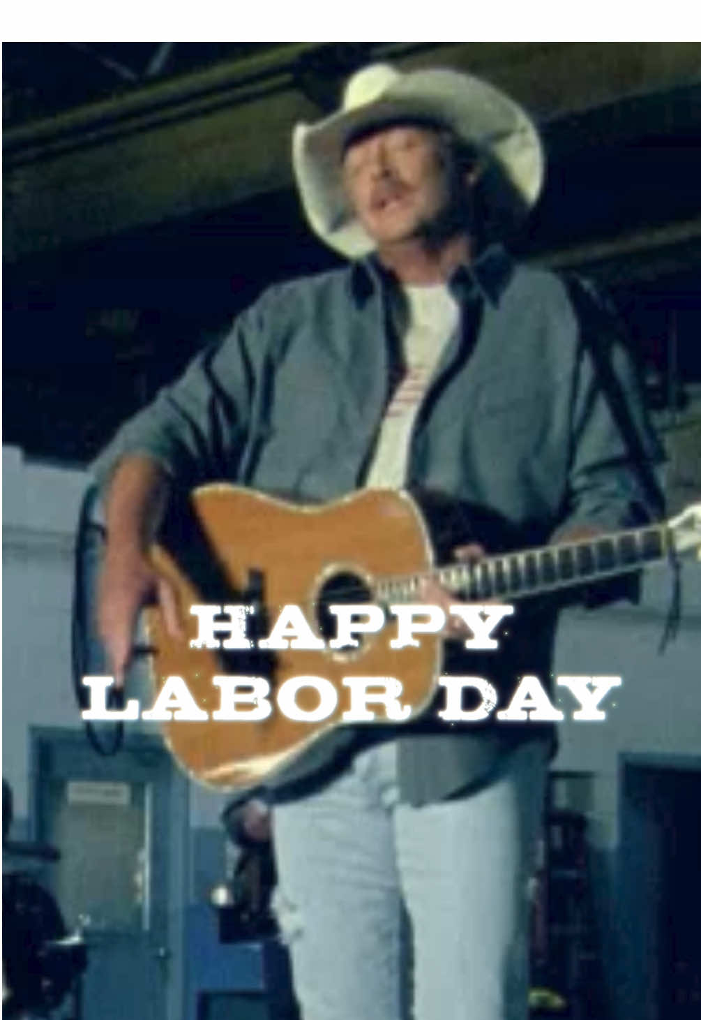 Cheers to the hardworking men and women we’re celebrating this #LaborDay! 🎉👷 #HardHatAndAHammer #AlanJackson #CountryMusic 