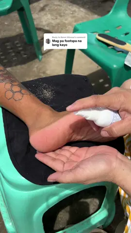 Replying to @Kenet Atienza #callus #callusremoval #callustreatment #callusremoval #crackedheelstreatment 