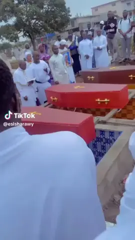vos âmes repose en paix ma femme  ma fille et mon garçon ma famille je vous aime 