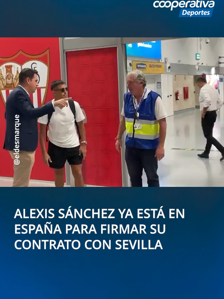 El delantero chileno Alexis Sánchez ya está en España para ultimar sus detalles en Sevilla CF. En imágenes difundidas por el medio @eldesmarque, se ve al tocopillano en el aeropuerto de la ciudad luego de su viaje desde Italia.