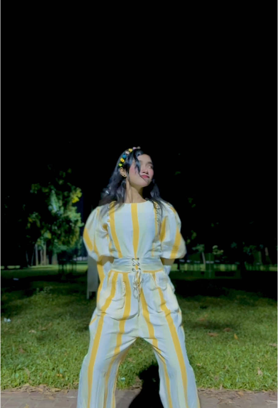 Mehbub mere... #dance #trishajahan #grow #viralvideo #trendingvideo #viral #trending 