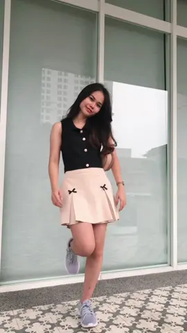 #throwback bisa take video outfit ini krna hujan, jadi yauda deh seadanya aja😌🤣