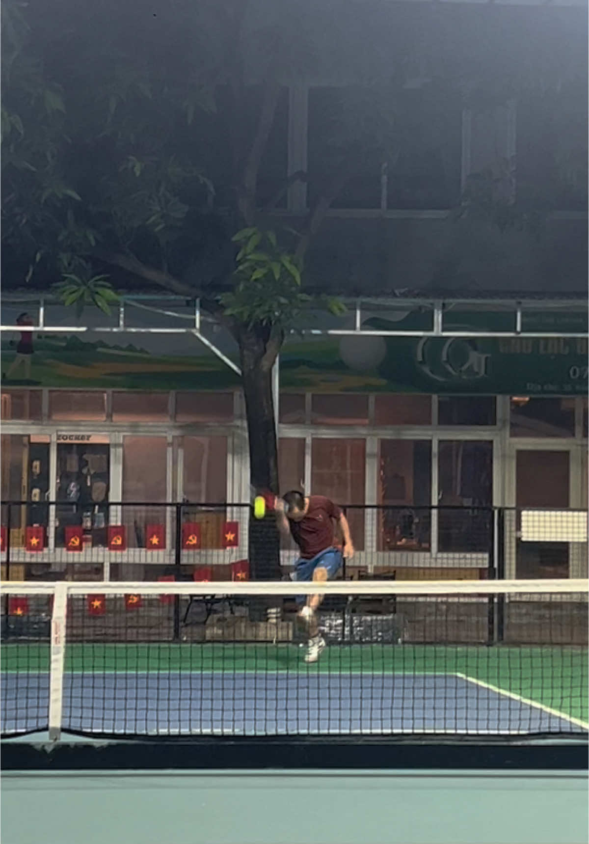 Ông anh lên lưới tăng tốc tí thì phanh không kịp 😀😀😀 #pickleball #vietnam #trending #tiktok 
