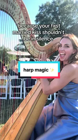 these two were magic all on their own but who can resist a little glissando on the harp 💁‍♀️✨ #weddingtok #harp #weddingday 