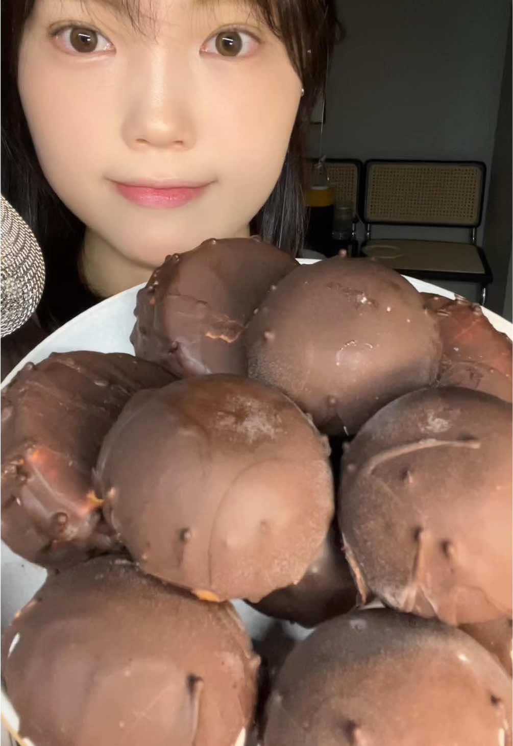 ? in chocolate 🤎  #초코 #mukbang #dessert #choco #asmr 