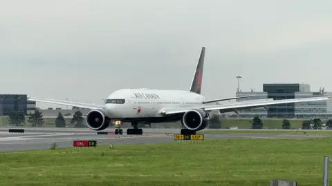 Planespotting Toronto YYZ part-1 #planespotting #toronto #yyz 