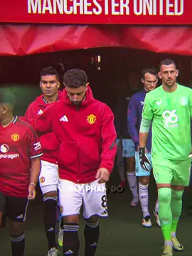 Kệ mình nhắm mắt yêu luôn #manchesterunited #fyp #foryou #bongda 