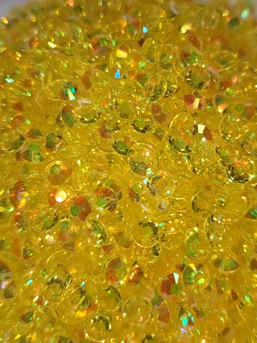Resin Rhinestones 40% off today. #rhinestonetumbler #rhinestones #rhinestonesupplier #theblingdispensary 