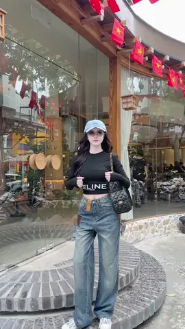 Chiều tà em tôi bước qua 🥰#lananhclothing2 #trendingtiktok #phoidoxinh🥰 #xuhuongtiktok 