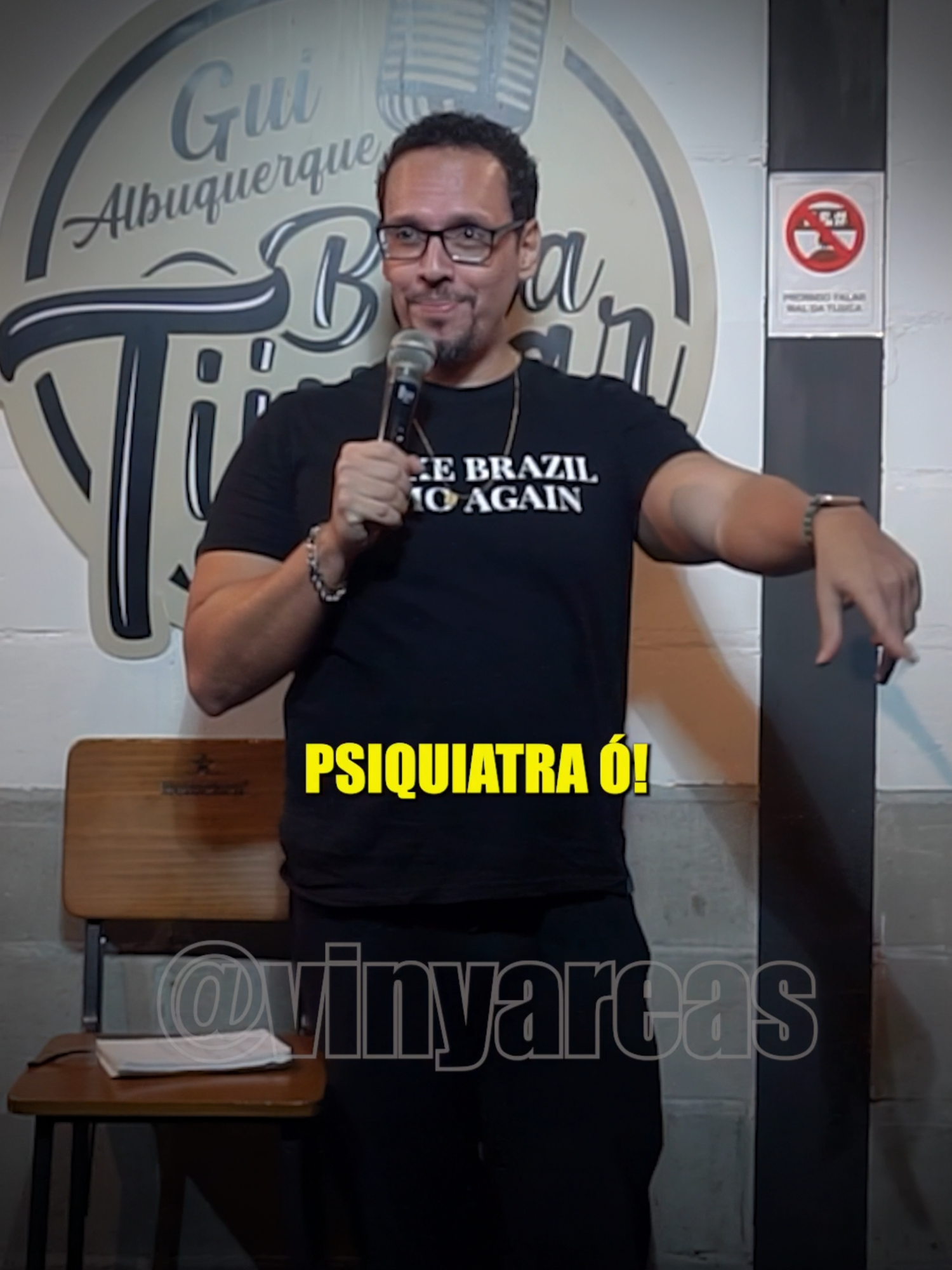 Laudo: Bonita. 💅 Quem não concorda é hater e feia...👹 #StandUpComedy #Comedia #Humor #Psiquiatria #SaudeMental #BelezaExcessiva #Plateia
