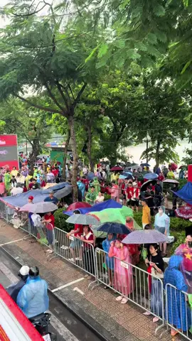 Tối nay, Hà Nội sẽ không bao giờ quên khi cả triệu người dân đi “ngủ bụi” trong niềm hân hoan và tự hào như vậy. #QuocKhanh2025 #Quockhanh2thang9 #Leduyetbinh2025 