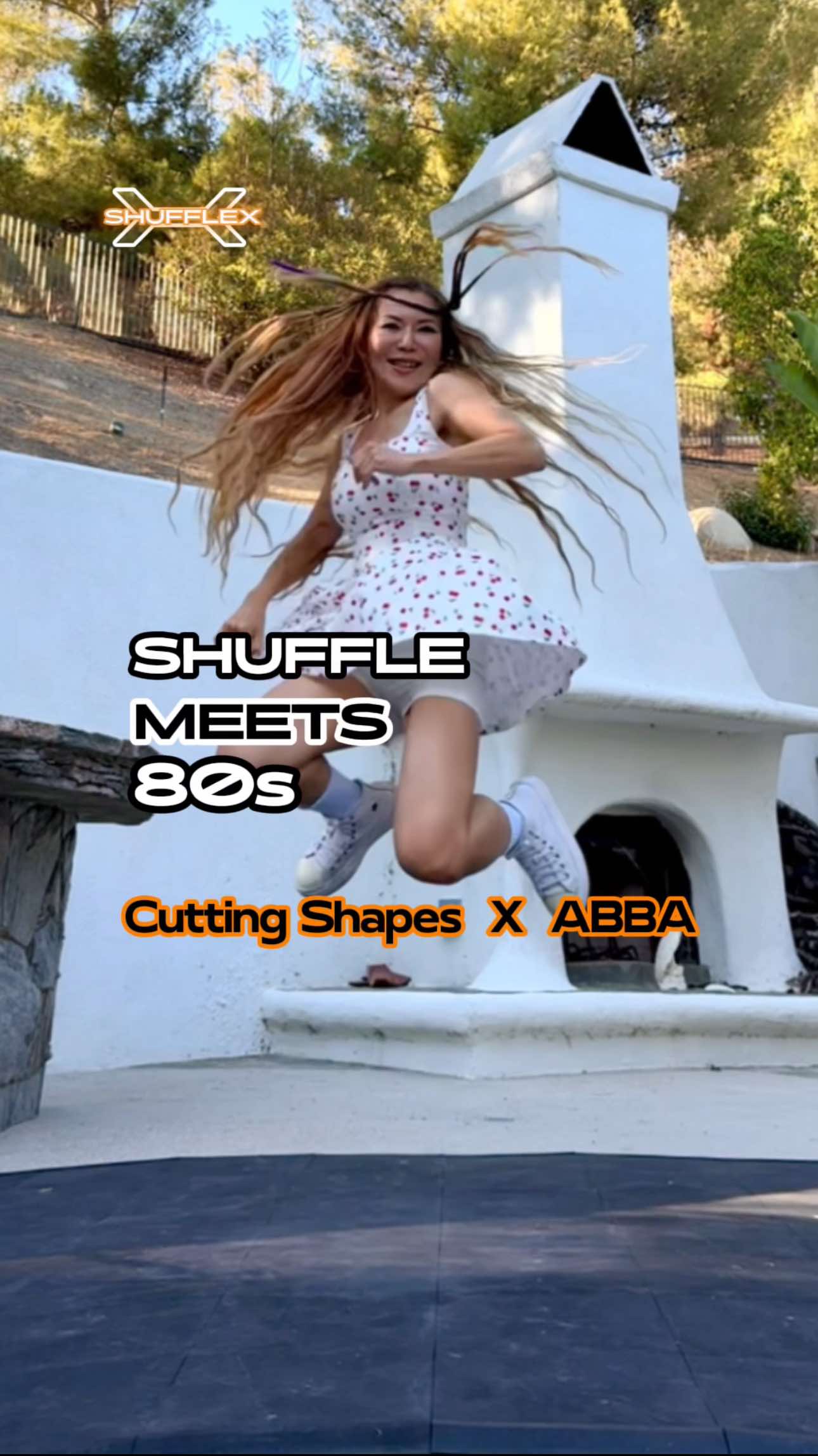 When Shuffle Dance meets the 80s 💃✨ I first made this choreo when I was only 5 months into shuffling. Now in 2025, I’ve updated it to feel smoother and beginner-friendly. Dancing Cutting Shapes to ABBA’s “Gimme! Gimme! Gimme!” 💜 👉 Tutorial for this choreo is coming next — stay tuned! 👟 #shuffledance #abba #80s #genx #shufflexjunelle 