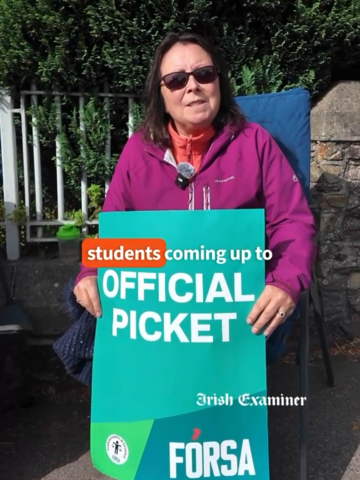 Elaine Barrow and principal Colm O’Connor speak about the overwhelming solidarity shown for school secretaries and caretakers, who are picketing outside Cork Educate Together Secondary School as part of a national campaign for pay parity and improved working conditions.   📹: Chani Anderson
