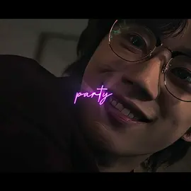 { #GEUMSEONGJE } i'm gonna cry i feel like the jawline shine ruined this edit smh 🥀🥀 // #geumseongjeedit #seongjeedit #leejunyoungedit #fyp // weak hero 2 seongje edit // seongje geum // geum seongje weak hero // lee jun young weak hero // 