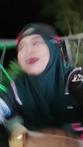 pasrah kan semua nya hidup di dunia hanya sementara 