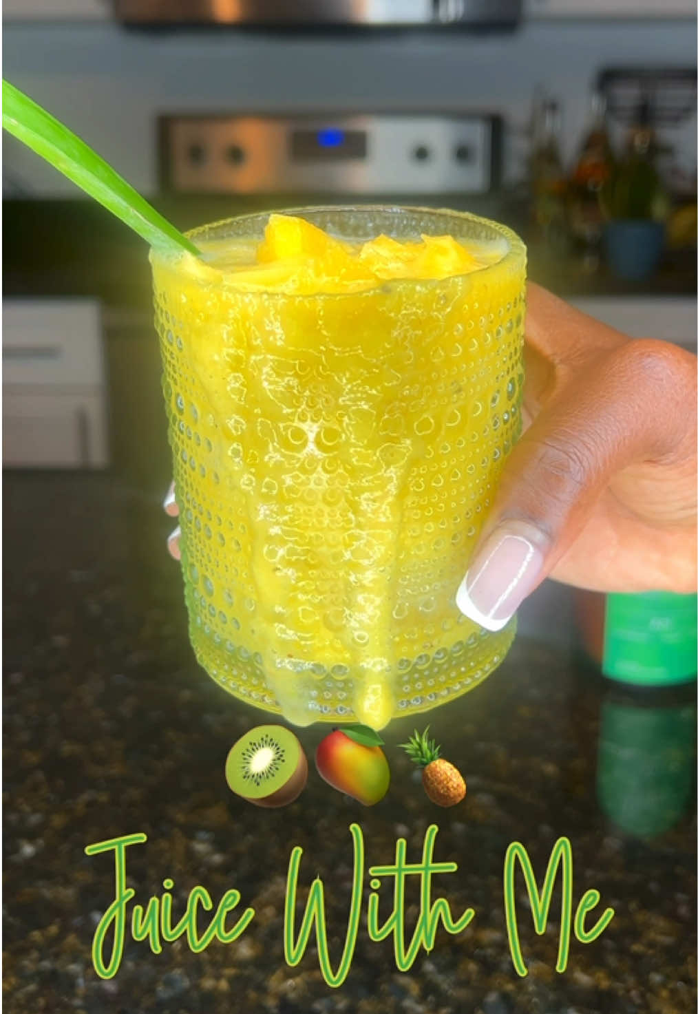 🥝🥭🍍 On today’s episode of ‘Juicing with Nubia 👸🏿’ I used 3 simple ingredients - Gold Kiwis (4) - Mangos (2) - Pineapple (1) Shop @veryybritt for smell good candles that’ll leave your house smelling like a fresh garden ✨ #juicing #fruits #fruitsmoothie #healthieroptions    