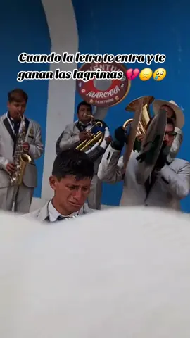 👉💔👈🥀
