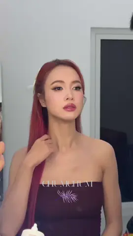 Cận cảnh nhan sắc chị đẹp Vũ Ngọc Anh - bà xã Cường Seven ngày lễ vẫn chăm chỉ với phiên livestream đầu tháng #ChumChum #vnabychumchum #VuNgocAnh #bimatvbiz #CuongSeven 