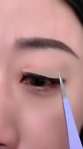 Invisible the lace double eyelid stickers! #makeup #eyemakeup #makeuptutorial #eyelidsticker #makeuptools 