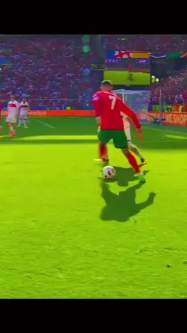🐐🔥#ronaldo7 #skills #fyp #cristianoronaldo #firaltiktok🔥🔥🔥✌️ 