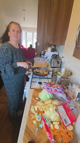 Im making dinner!  My favourite meal  #dinner #cooking #viral #reels #myers 