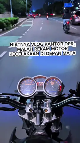 #HATI- HATI SAAT BERKENDARA. 