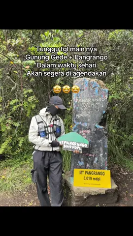 Solo hiking pun jadi 2 summit #mountains #pendakifomo #foryoupage #fyp #xyzbca 