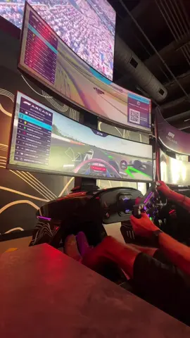 If f1 needs a new driver hit me up and my boy !!! #f1 #racecar #simulator #d1 