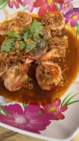 วันนี้ขอเสนอเมนูกุ้งกระเทียม 🦐❤️#อร่อยมว๊ากกก #อาหารทําเอง #จะผอมกี่โมงงงงง🤣🤣 
