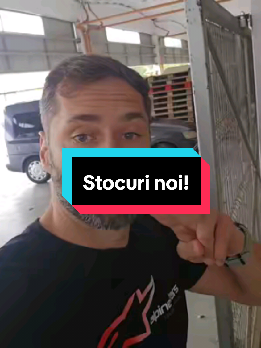 Stocuri noi de la #Alpinestars și #ScorpionExo ce se vor regăsi în curând pe site și în magazine...pss și o parte din colecția 2026. 😉 #EchipamenteMoto #accesoriimoto #motoemotion 
