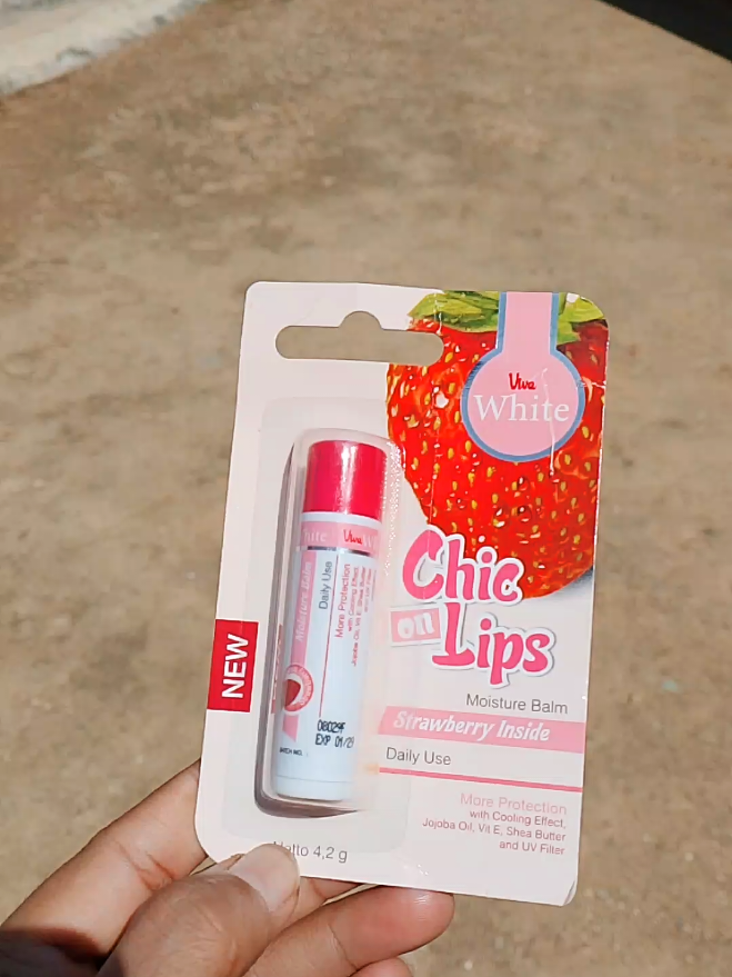 Viva White Chic On Lips Moisturizer Balm #lipsblam #lipmoisturizer 