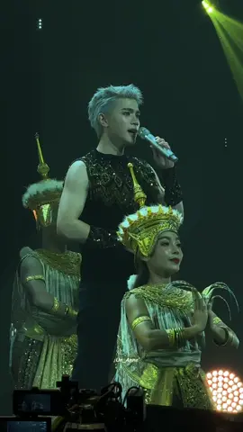คาถาขุนแผน @Fourth  ไม่ท่องก็รักก็หลงจะแย่อยู่แล้ววว😅#GFAWAKEConcert #GFAWAKEConcertD2 #fourthig #fouthnattawat #โฟร์ทณัฐวรรธน์ 